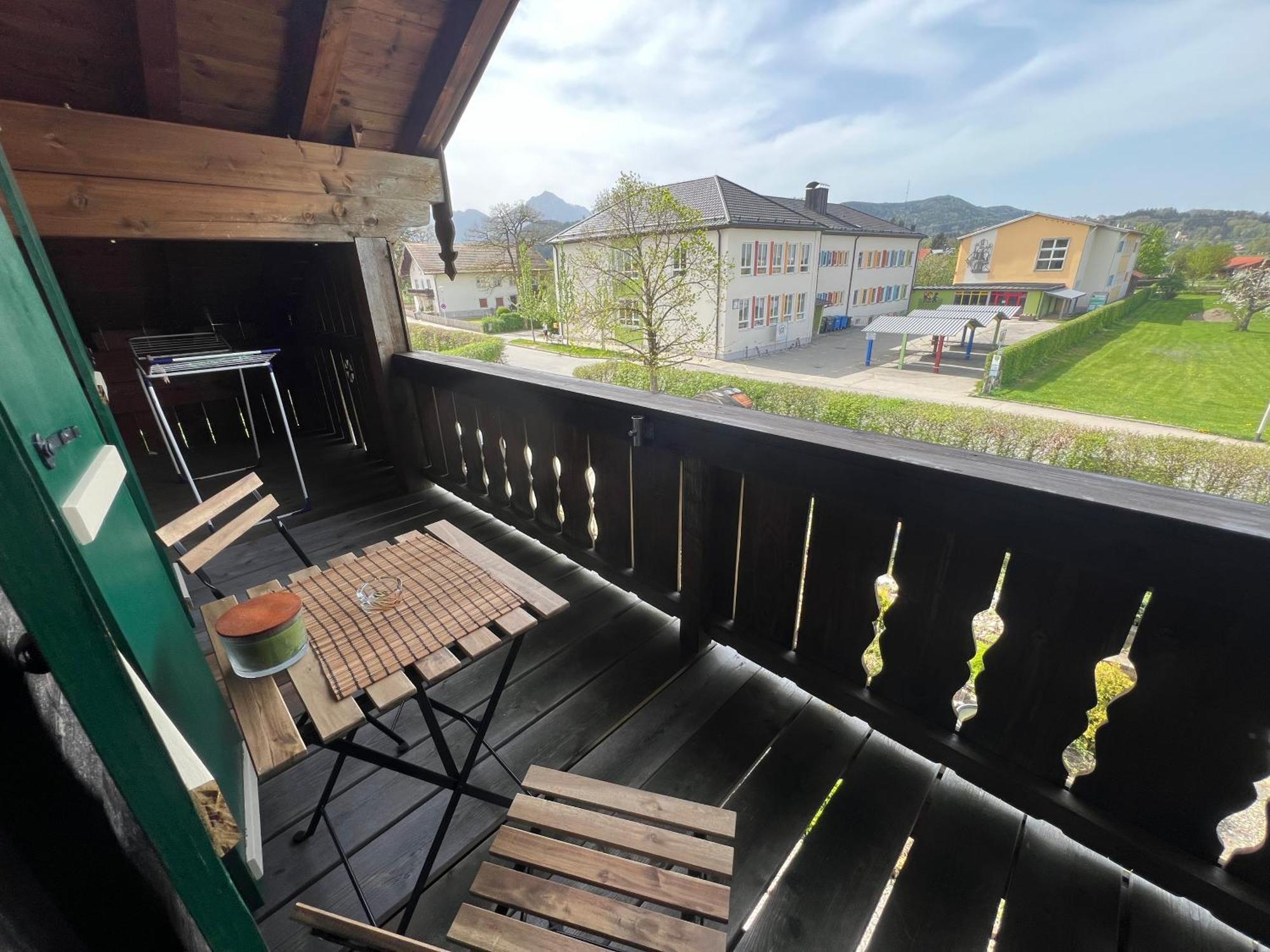 Gemuetliche Dachgeschosswohnung Mit Balkon Ainring Luaran gambar