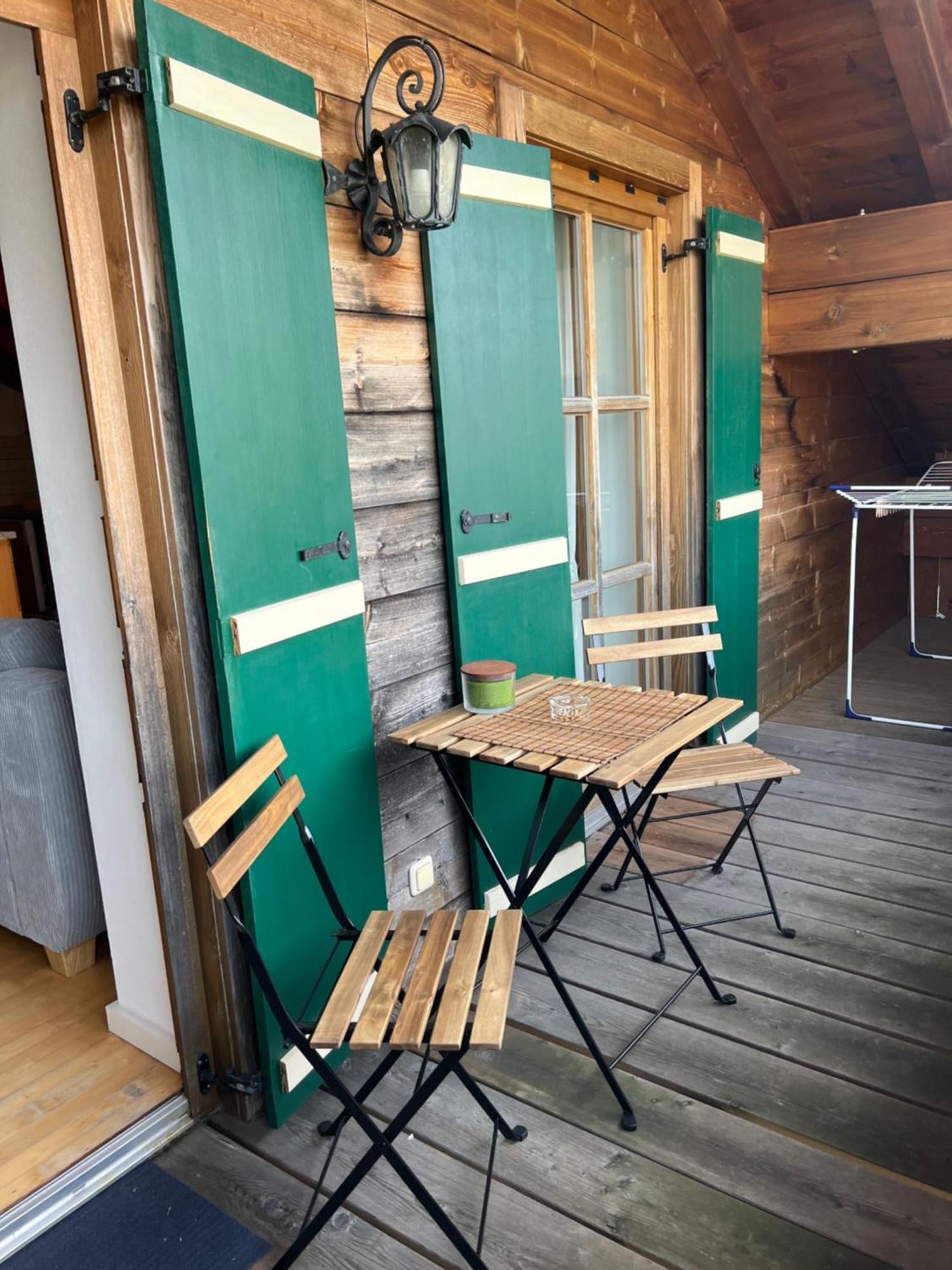 Gemuetliche Dachgeschosswohnung Mit Balkon Ainring Luaran gambar